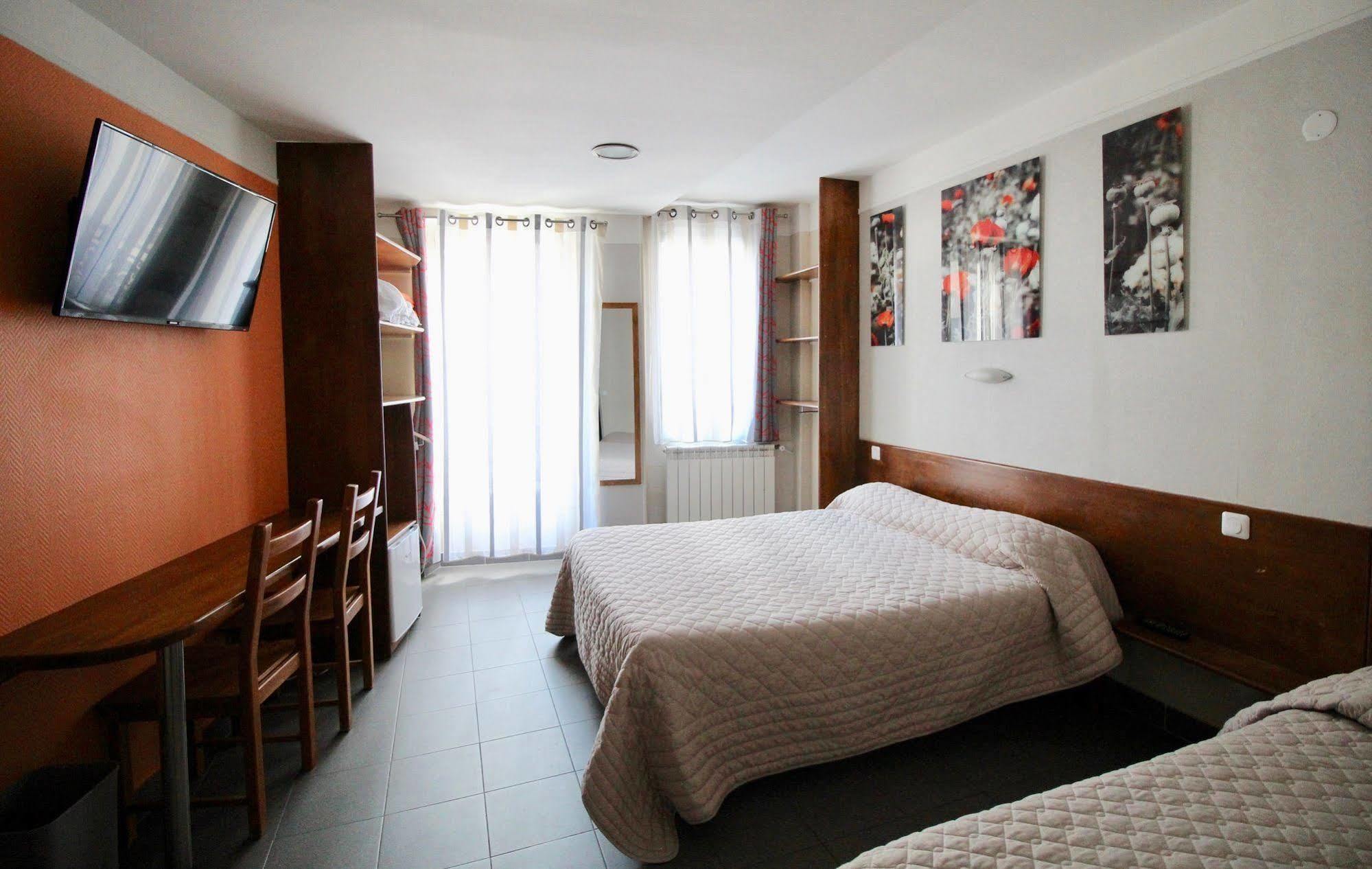Hotel Des Pyrenees Paris Dış mekan fotoğraf