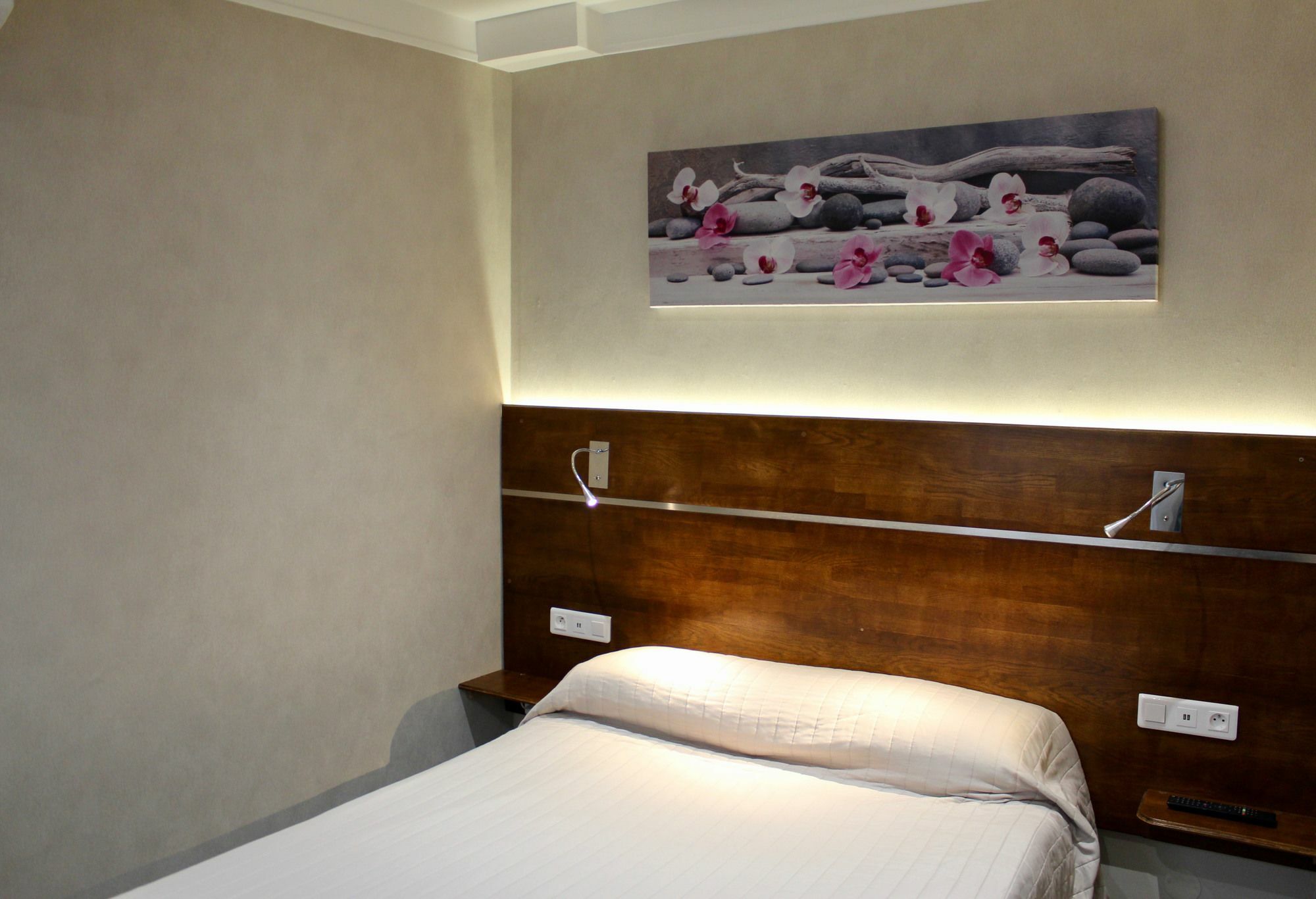 Hotel Des Pyrenees Paris Dış mekan fotoğraf