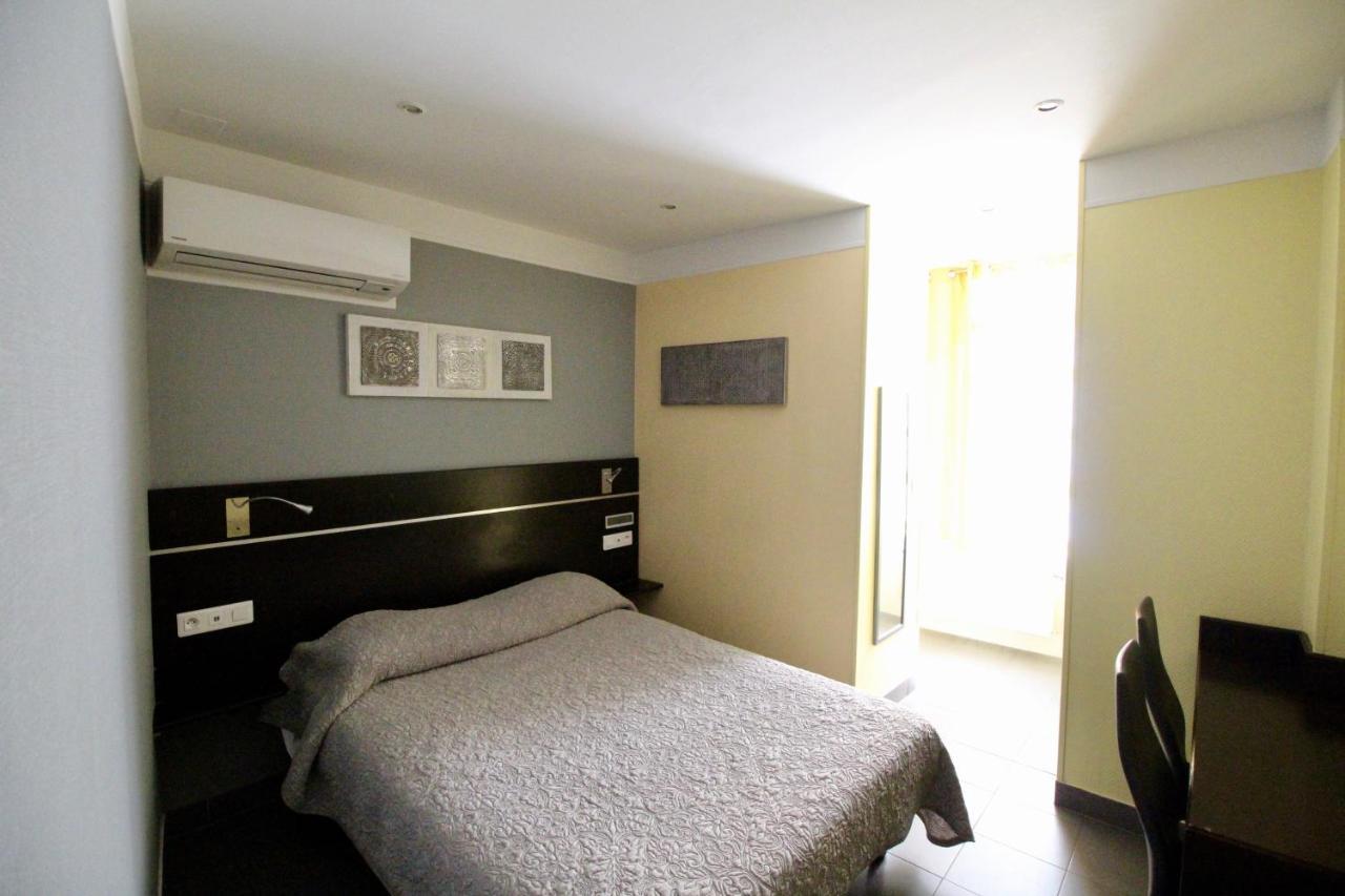 Hotel Des Pyrenees Paris Dış mekan fotoğraf